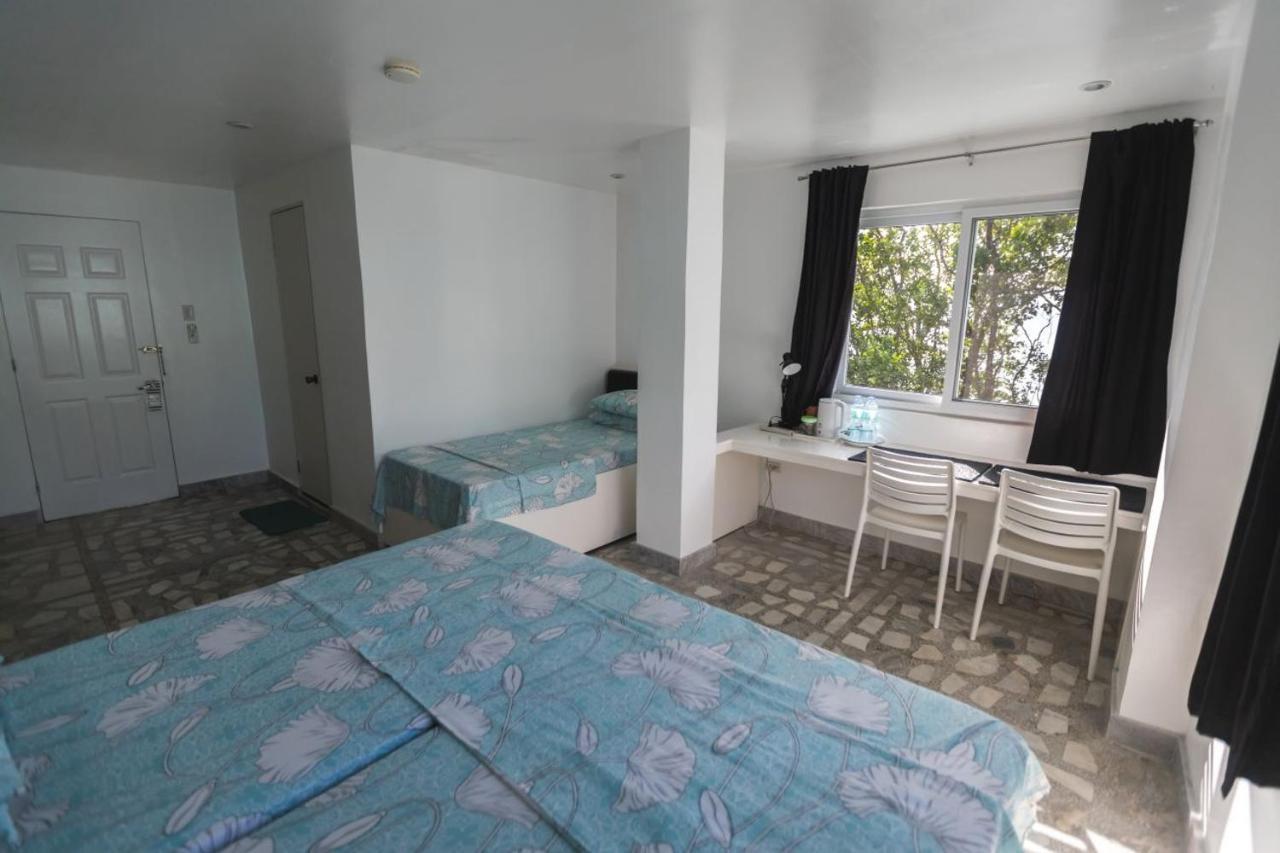 The Three P Beach Resort & Dive Center Agnay Екстериор снимка